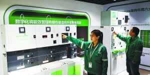 透明智能为智造插上翅膀 施耐德电气智慧工厂亮相透明触摸屏